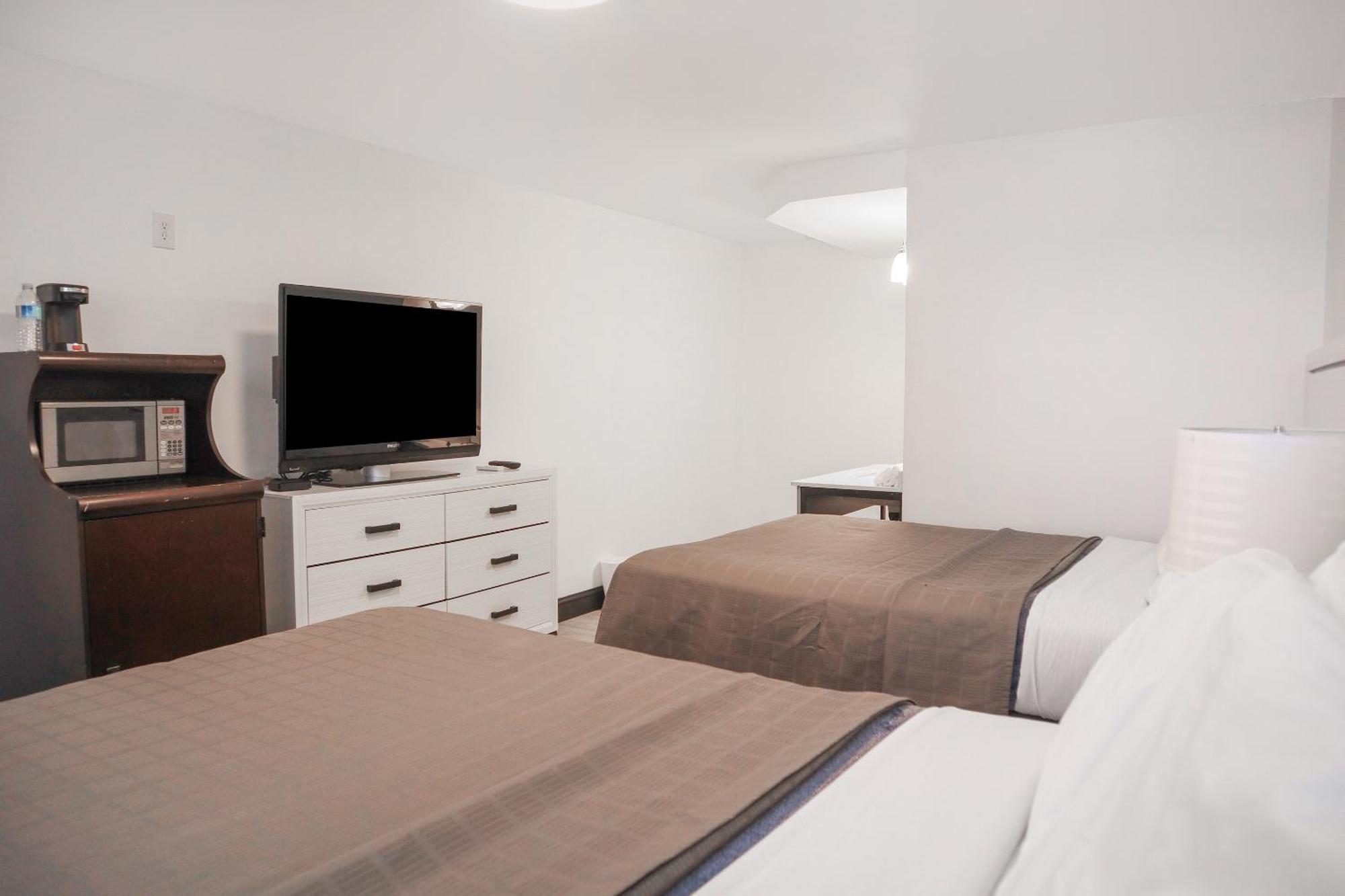 Lancaster Motel 2*